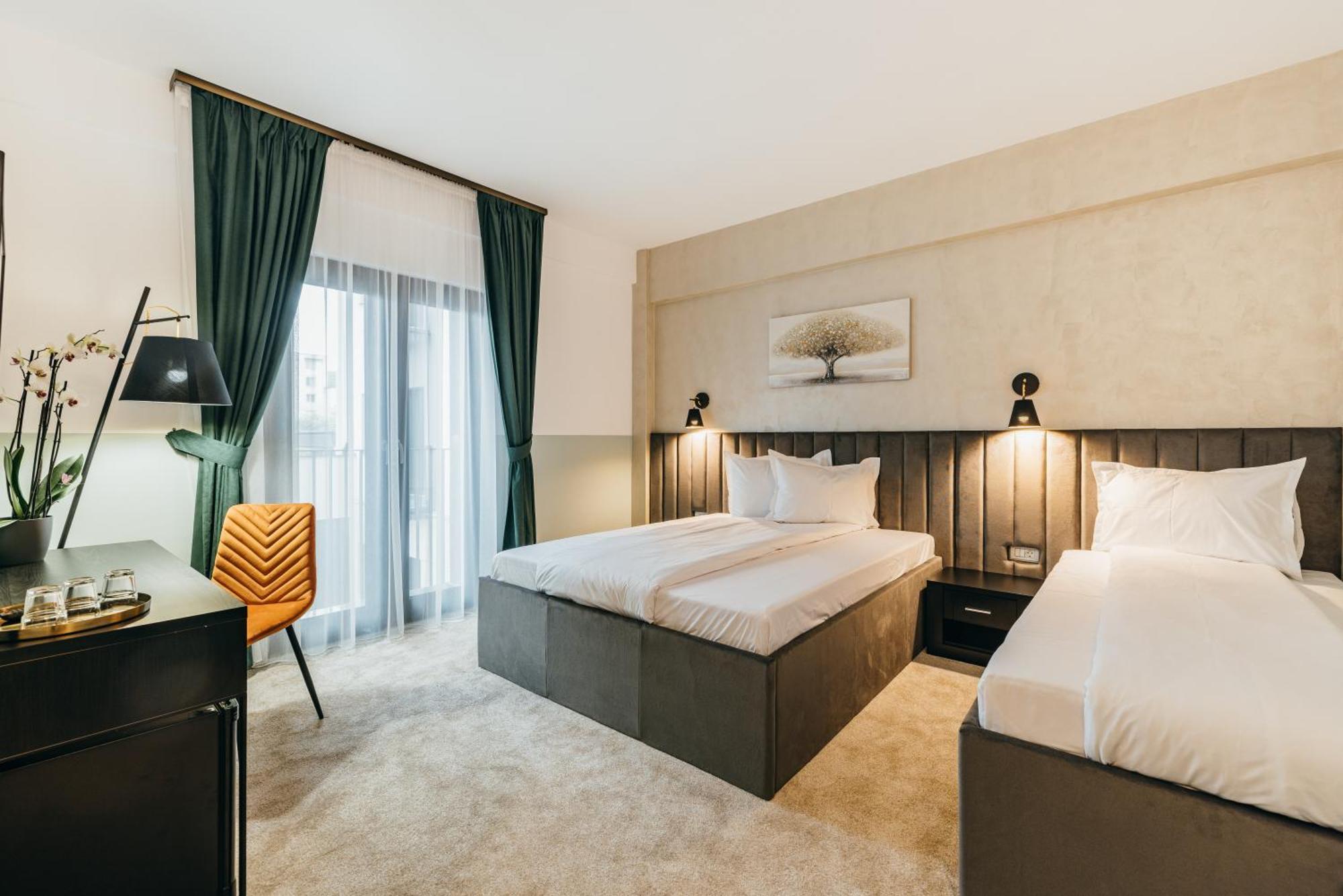Hotel Agora Mures 3*